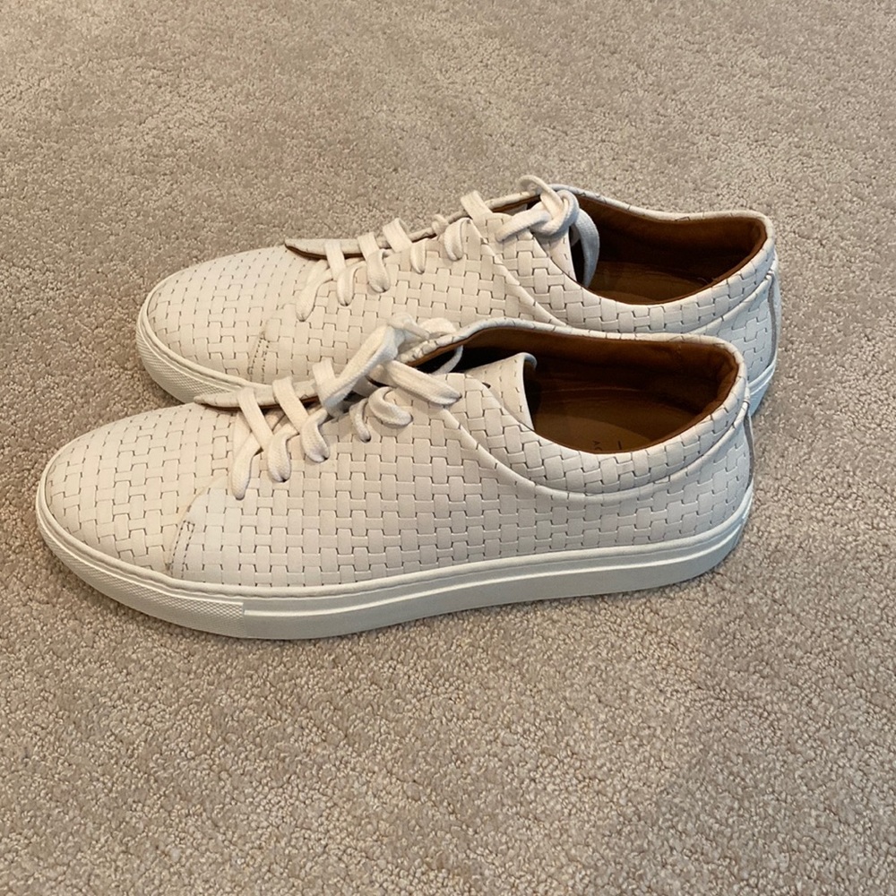 Gorgeous white leather woven Aquatalia Sneakers size 9 1/2